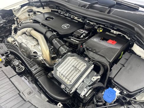 Used 2025 Mercedes-Benz GLA 250 image 71