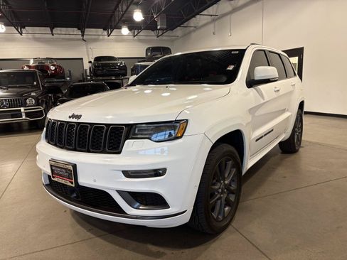 Used 2018 Jeep Grand Cherokee High Altitude AWD/4WD image 9