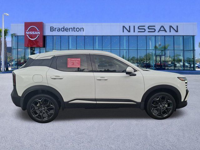 Certified 2025 Nissan Kicks SR FWD image 4