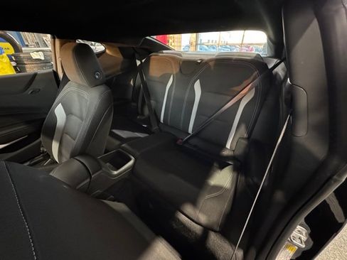 Used 2020 Chevrolet Camaro LT image 12