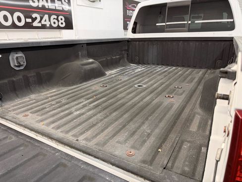 Used 2011 Ford F350 Lariat w/ Lariat Interior Pkg image 28
