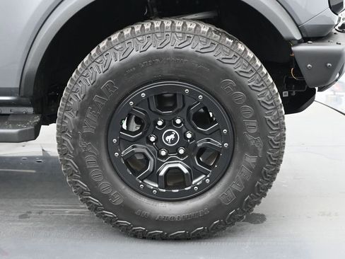 Certified 2023 Ford Bronco Wildtrak image 23