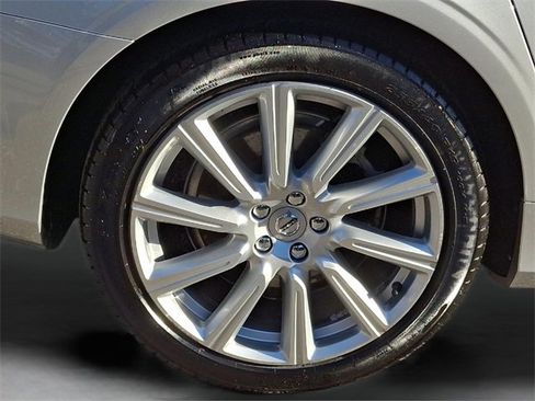 Used 2018 Volvo S90 T6 Inscription w/ Convenience Package image 7