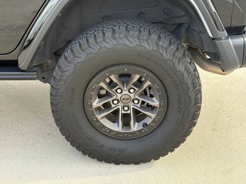 Used 2024 Jeep Wrangler Unlimited Rubicon 392 image 9