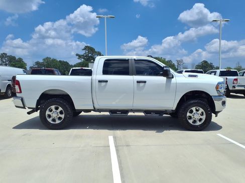 Used 2023 RAM 2500 Big Horn w/ Level 1 Equipment Group AWD/4WD image 5