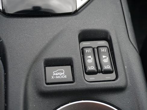 Used 2019 Subaru Crosstrek 2.0i Limited w/ Moonroof Package w/Navigation AWD/4WD image 18