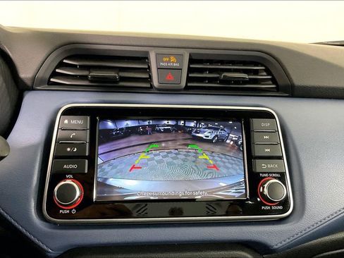 Used 2025 Nissan Versa SV w/ Trunk Package FWD image 30