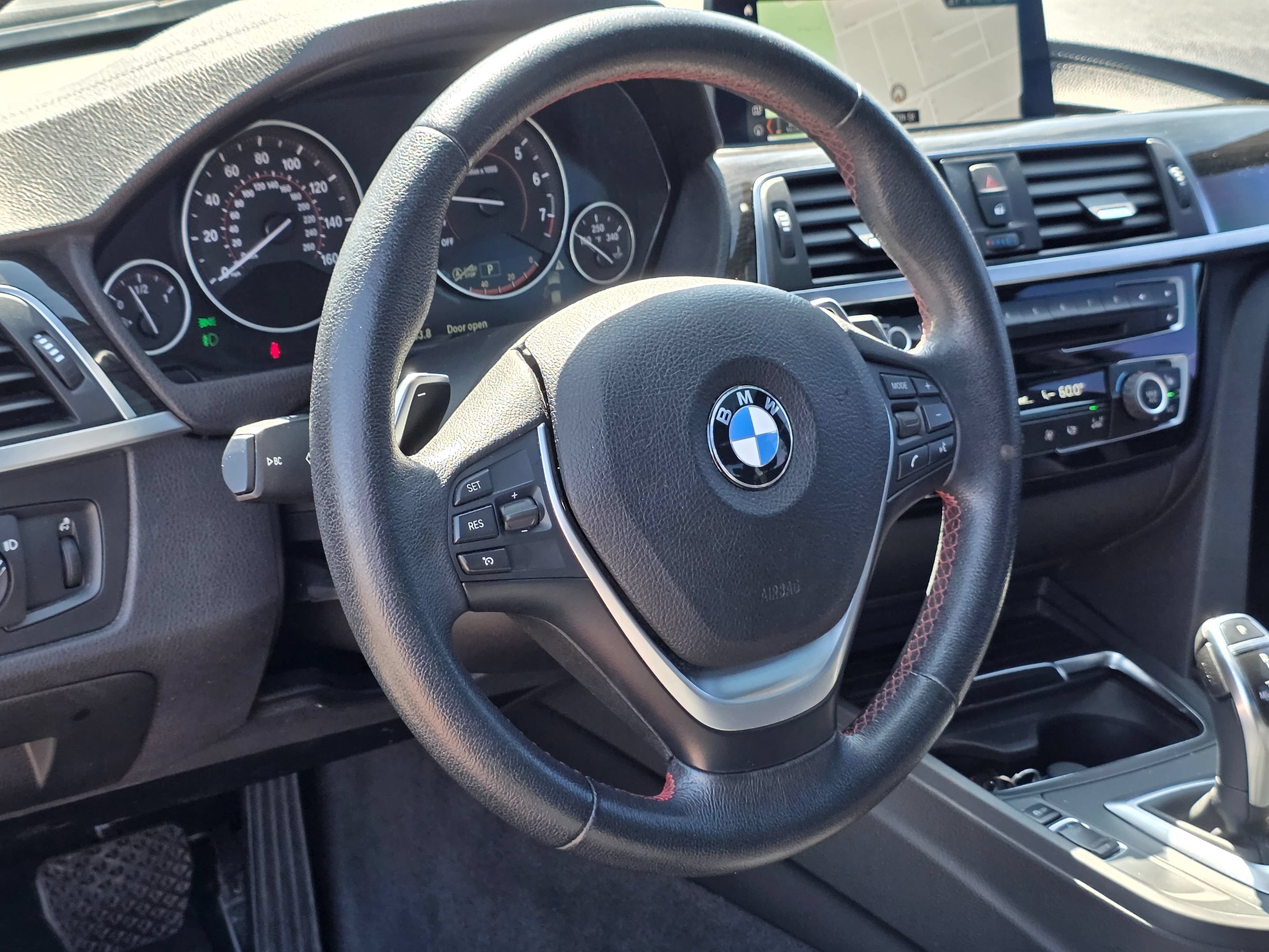 Used 2018 BMW 330i xDrive Sedan AWD/4WD image 20
