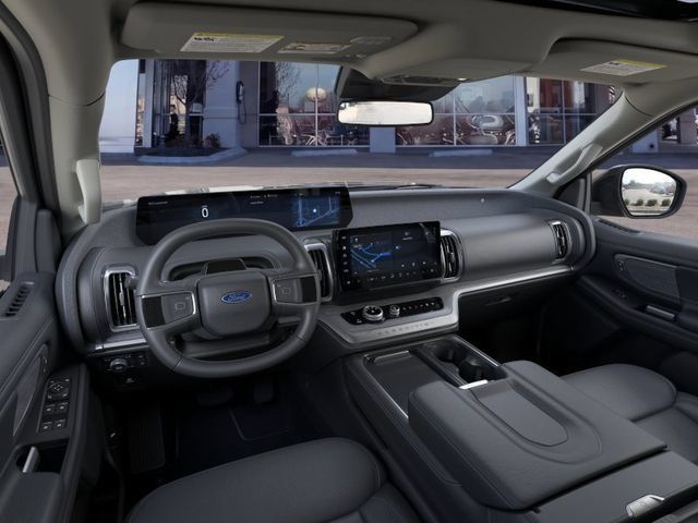 Used 2026 Ford Expedition Platinum w/ Driver's Package AWD/4WD image 9