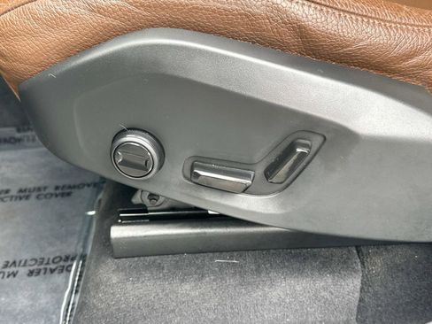 Certified 2023 Volvo XC90 T8 Plus image 18