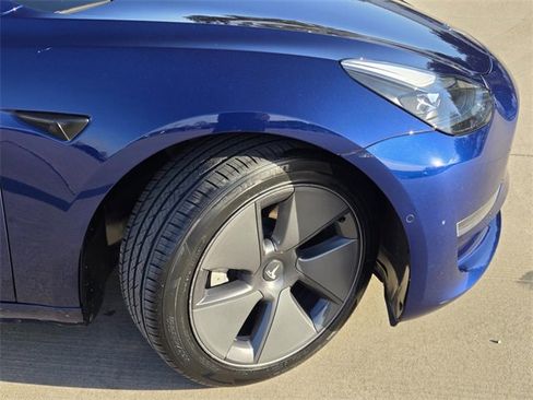 Used 2022 Tesla Model 3 Long Range image 6