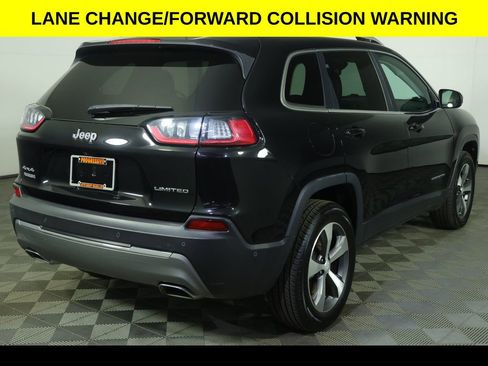 Used 2021 Jeep Cherokee Limited image 10