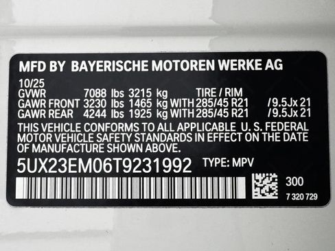 Used 2026 BMW X7 xDrive40i w/ M Sport Package AWD/4WD image 12