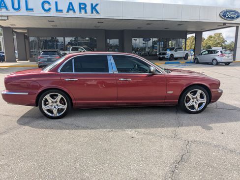 Used 2006 Jaguar XJ8 L image 3