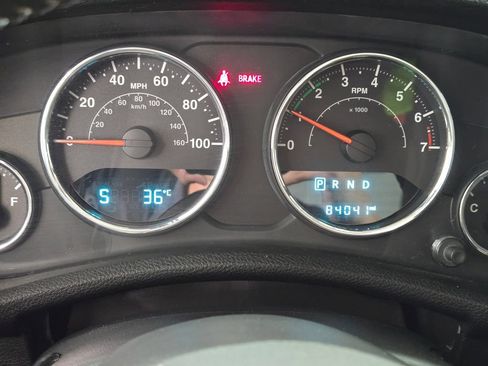 Used 2018 Jeep Wrangler Sport AWD/4WD image 26