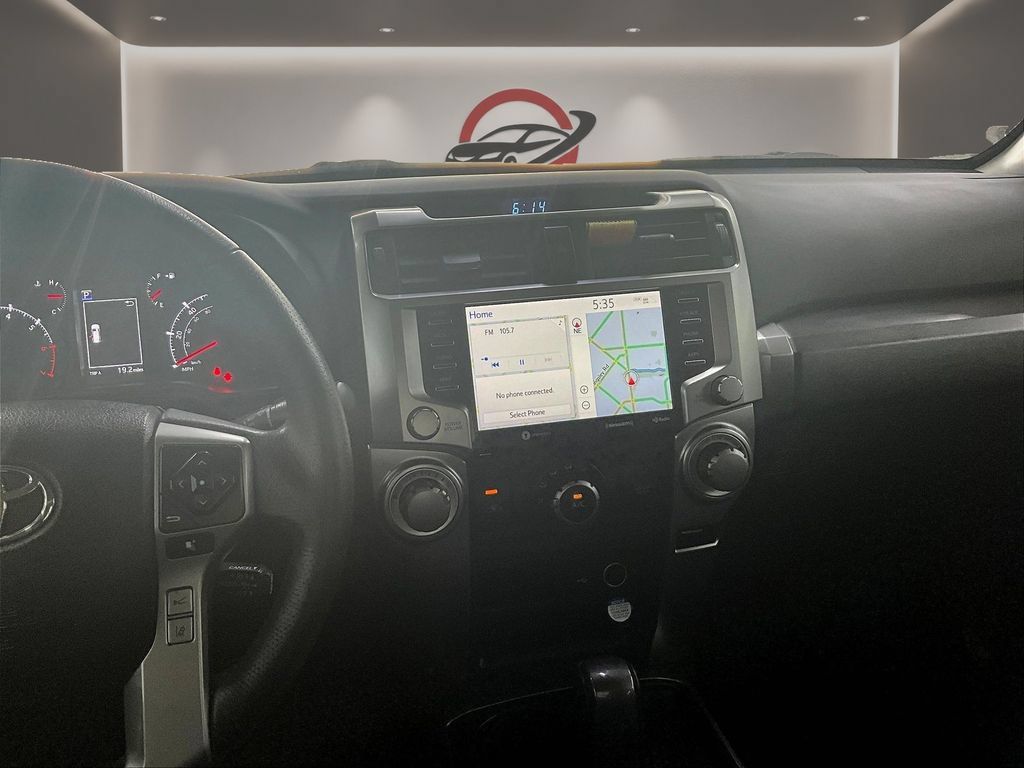 Used 2021 Toyota 4Runner SR5 Premium w/ Moonroof Package RWD image 11