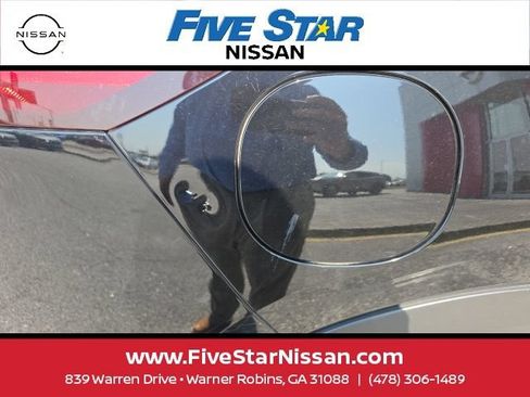 Used 2023 Nissan Rogue SV FWD image 7