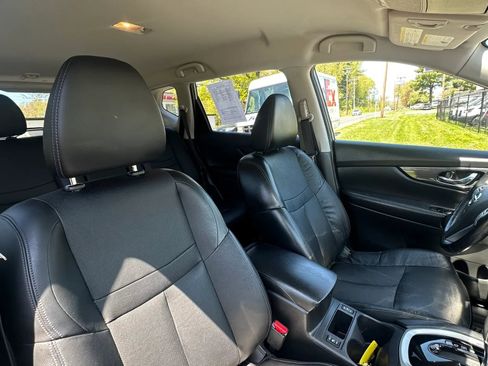 Used 2016 Nissan Rogue SL AWD/4WD image 35