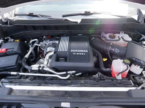 Used 2024 Chevrolet Silverado 1500 High Country w/ Technology Package AWD/4WD image 11