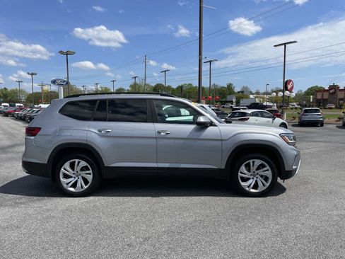 Used 2021 Volkswagen Atlas SE AWD/4WD image 2