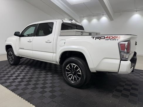 Used 2021 Toyota Tacoma TRD Sport image 5
