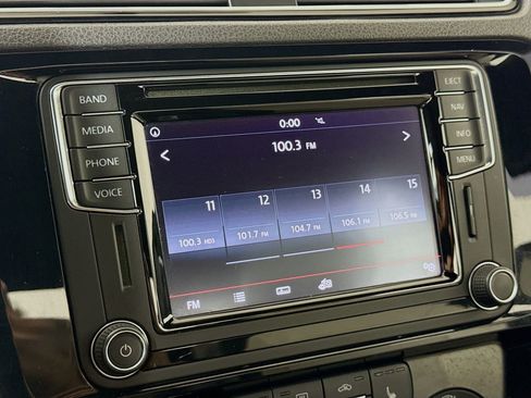 Used 2016 Volkswagen Jetta Sport FWD image 16