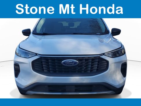 Used 2024 Ford Escape Active image 2