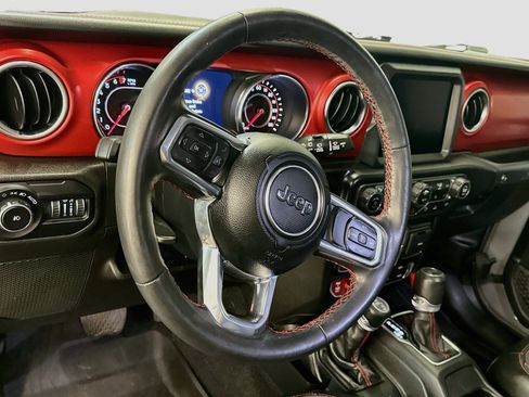Used 2022 Jeep Wrangler Unlimited Rubicon w/ Cold Weather Group AWD/4WD image 18