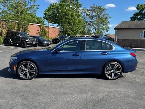 Used 2022 BMW 330i xDrive Sedan w/ Premium Package 2 image 8