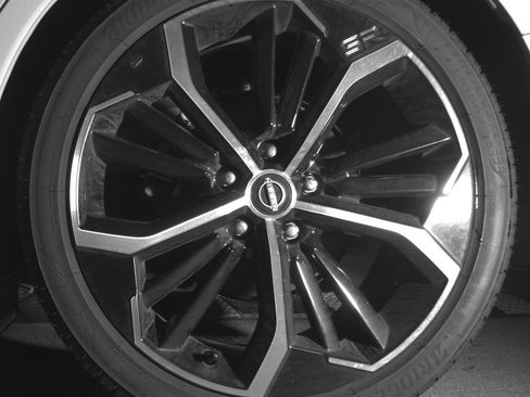 Used 2025 Nissan Altima 2.5 SR image 14