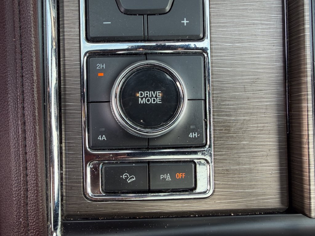 Used 2024 Ford Expedition Limited AWD/4WD image 12