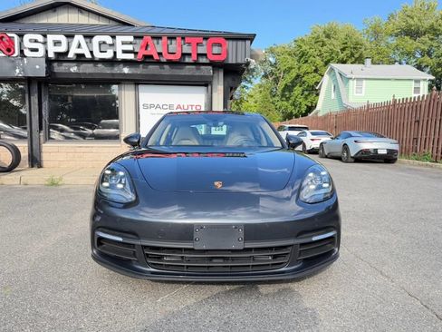 Used 2018 Porsche Panamera 4 AWD/4WD image 2