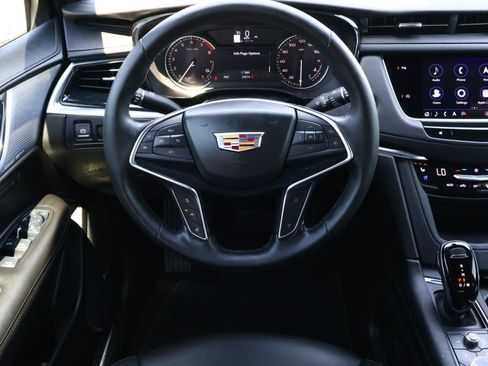 Used 2025 Cadillac XT5 Premium Luxury FWD image 15