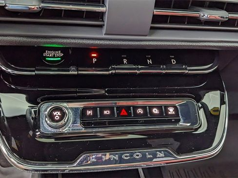 Used 2025 Lincoln Corsair Reserve image 30