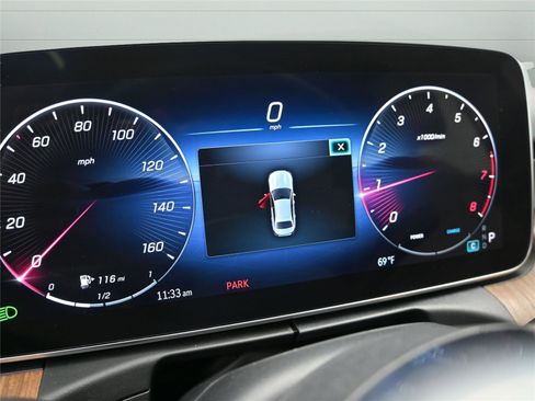 Used 2023 Mercedes-Benz C 300 4MATIC Sedan image 3