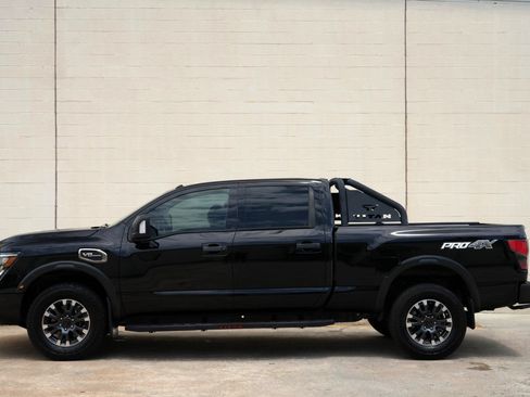 Used 2021 Nissan Titan PRO-4X w/ Pro-4x Convenience Package AWD/4WD image 45