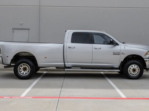 Used 2015 RAM 3500 Big Horn AWD/4WD image 10
