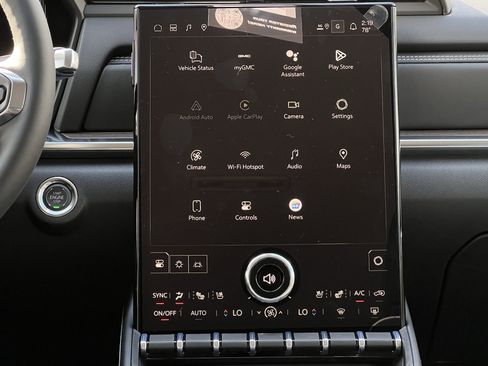 New 2026 GMC Terrain Denali w/ LPO, Floor Liner Package image 18