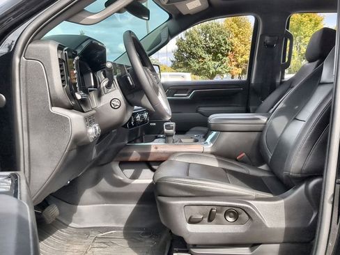 Certified 2023 GMC Sierra 1500 SLT w/ SLT Premium Package image 19