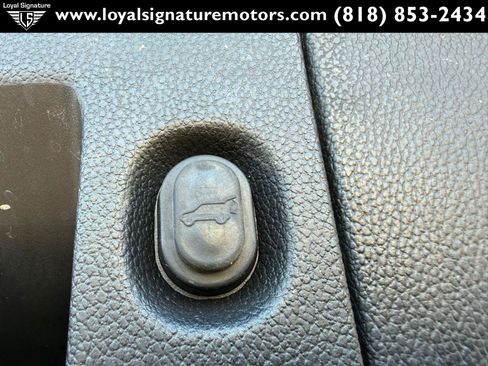 Used 2020 GMC Yukon SLT image 13