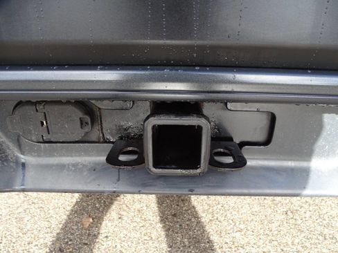 Used 2021 Jeep Cherokee Latitude Lux 80th Anniv w/ Trailer Tow Group image 5