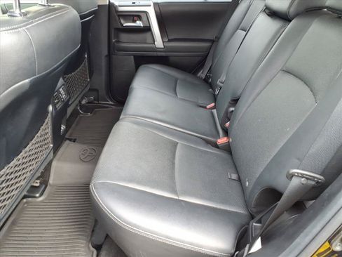 Used 2021 Toyota 4Runner Limited AWD/4WD image 6