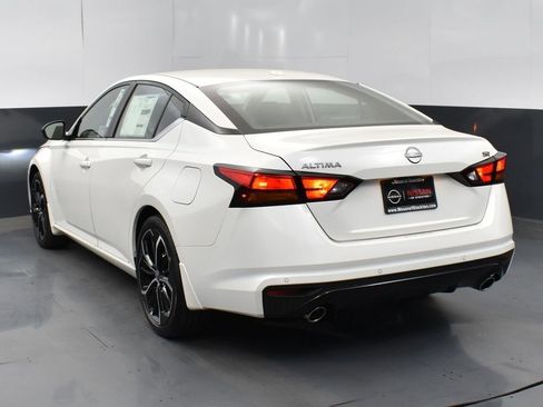 New 2025 Nissan Altima 2.5 SR image 7