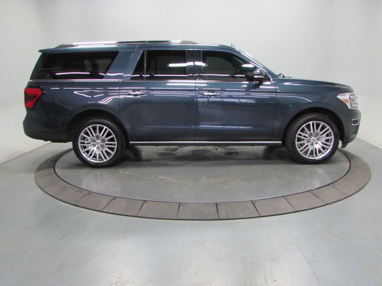 Used 2023 Ford Expedition Max Limited AWD/4WD image 8