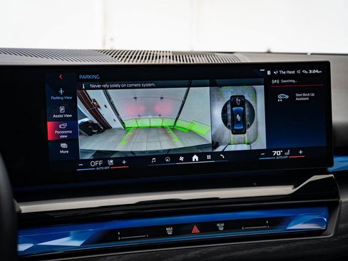 Used 2024 BMW i5 M60 w/ Premium Package image 36