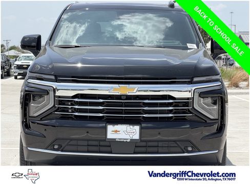 New 2026 Chevrolet Suburban LT w/ Comfort Package RWD image 7