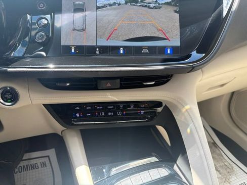 Used 2023 Buick Envision Avenir AWD/4WD image 30