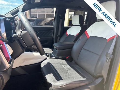 Used 2023 GMC Canyon AT4X AWD/4WD image 17
