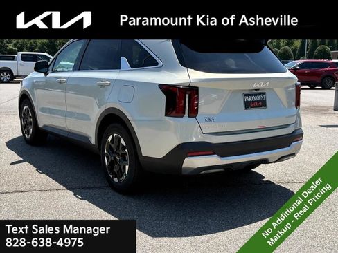New 2026 Kia Sorento S w/ S Panoramic Sunroof Package FWD image 4