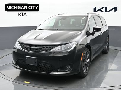 Used 2018 Chrysler Pacifica Touring-L Plus w/ Advanced Safetytec Group